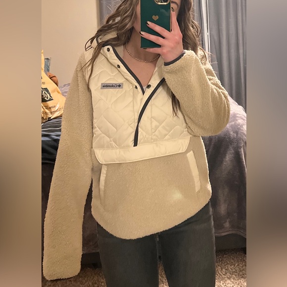 Women’s NEW Columbia fleece/puffer hoodie jacket - Picture 3 of 7